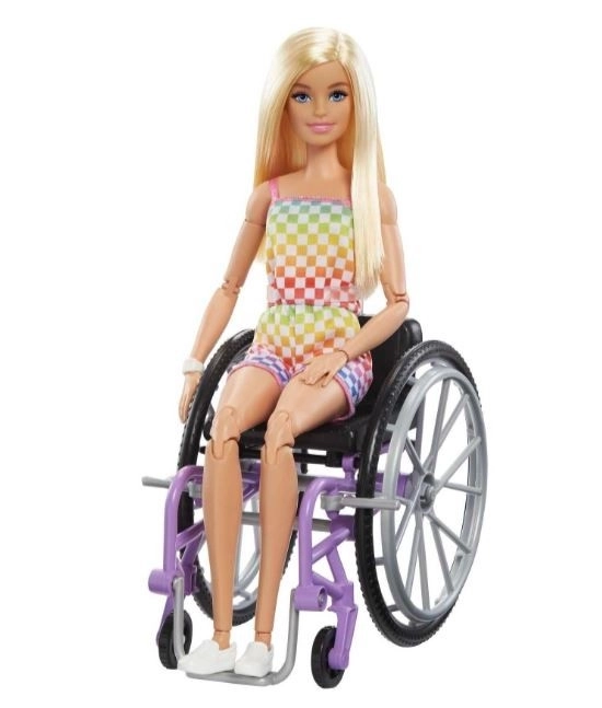Barbie modelka na invalidskem vozičku v kariranem kombinezonu HJT13