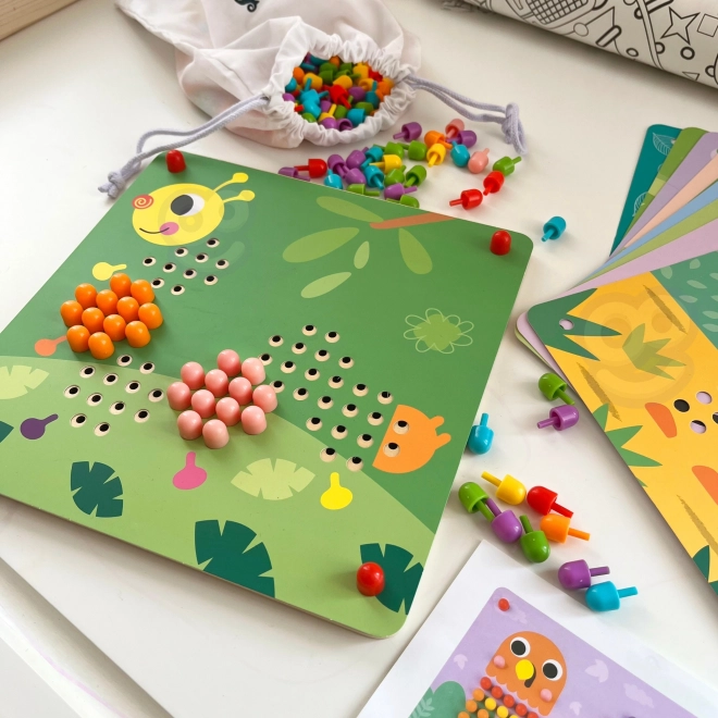 Lesena sestavljanka s kljukicami znamke Tooky Toy