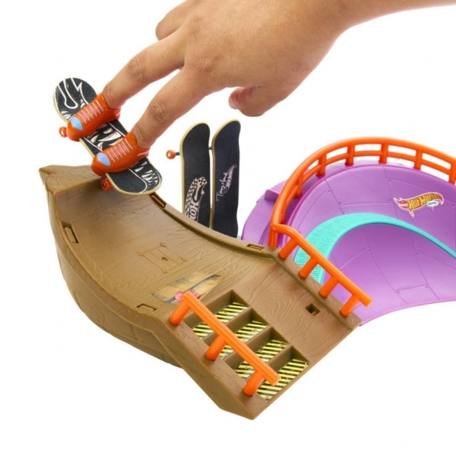 Hot Wheels Skate Octopark s fingerboardom in čevlji