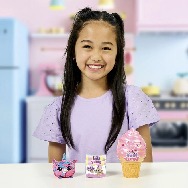 Maskota Cookeez Makery Yum Yummz - Sladoledno presenečenje (18 kos)