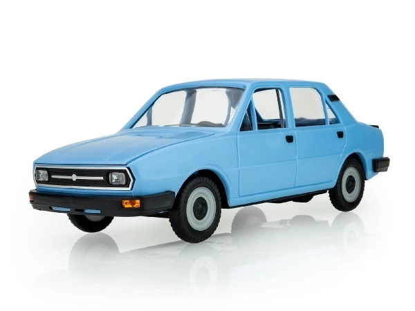 Avto Škoda 120 plast 21cm v škatli 22x10x8cm