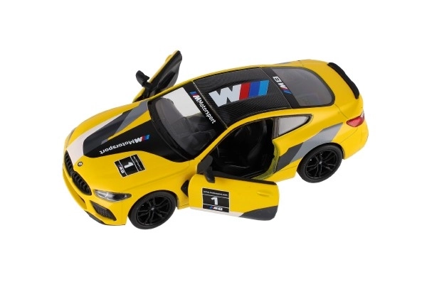 Avto Kinsmart BMW M8 Competition Coupé 1:38 kov/plast 12,5cm 4 barve na povratni pogon 12kom v škatli