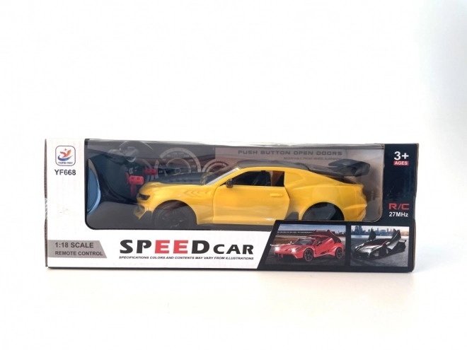 Športni RC avto rdeč