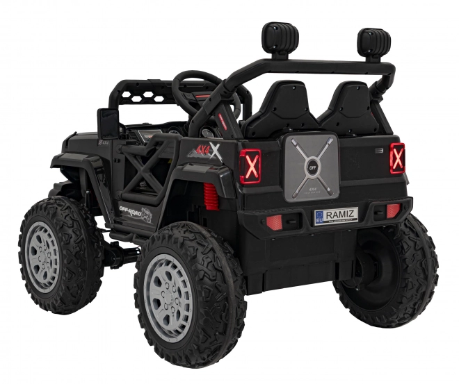 Otroški električni avto off-road črne barve
