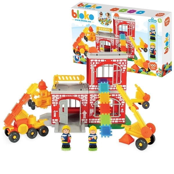 Kreativni komplet Pin Bricks Gasilska postaja 100 kos + 2 figurici