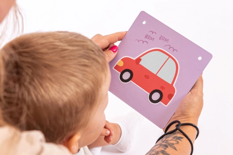 Velike, trpežne in lahko oprijemljive kartice