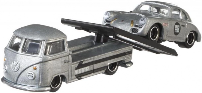 Vlačilec in dirkalni avtomobilček Hot Wheels