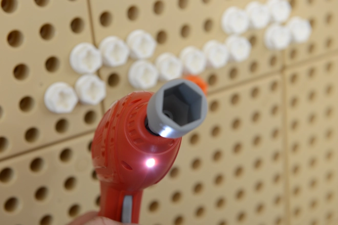 Masterkidz orodje z vrtalnikom in 8 elementi za znanstveno-kreativno ploščo STEM