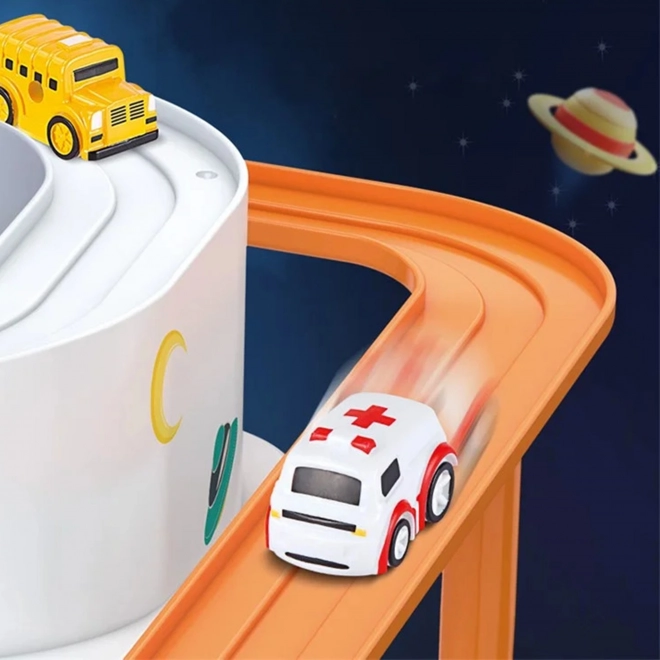 Interaktivna dirka za avtomobile Astronavtova pustolovščina