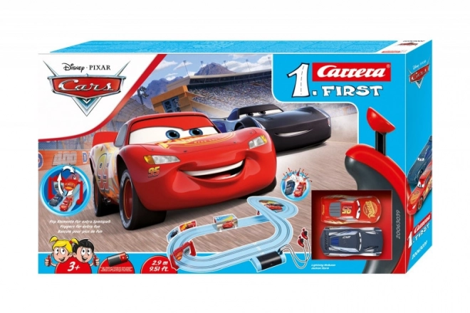 Dirkalna steza Carrera First za otroke Avtomobili Piston Cup