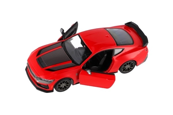 Avto Kinsmart 2024 Ford Mustang Dark Horse 1:38 kovina/plast 12,5 cm 4 barve z vzvratnim pogonom 12 kos v škatli