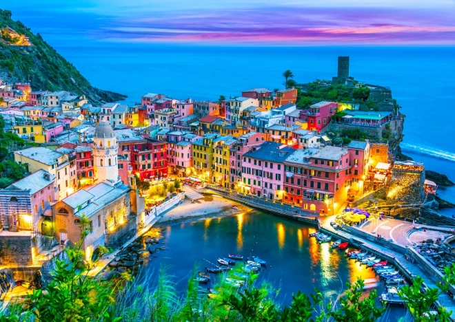 Enjoy puzzle Vernazza ob somraku, Cinque Terre, Italija – 1000 koščkov