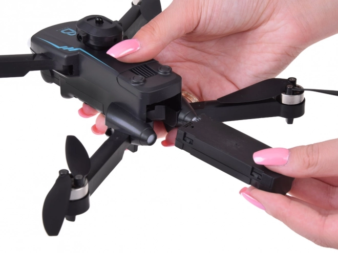 Zložljiv dron s kamero in daljinskim upravljanjem