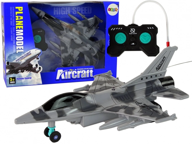 Daljinsko voden reaktivni pilot Grey
