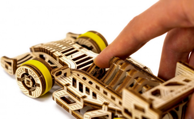 WOODEN CITY 3D sestavljanka Dirkalni avto Bolid 108 delov