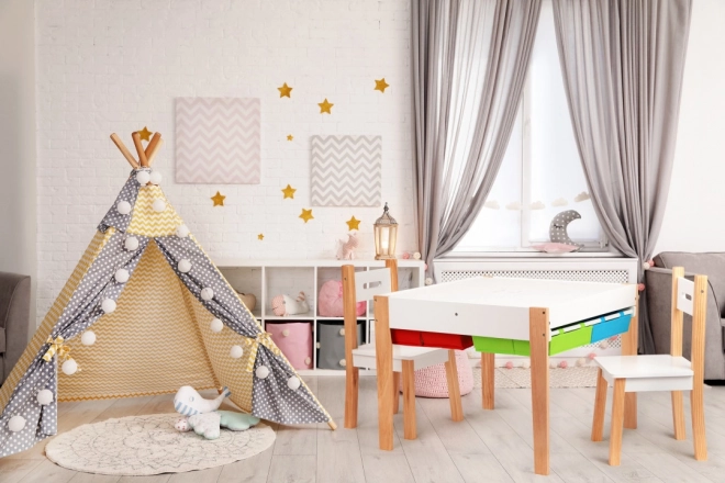 ECOTOYS Lesena otroška miza z igralno ploščo in dvema stolčkoma
