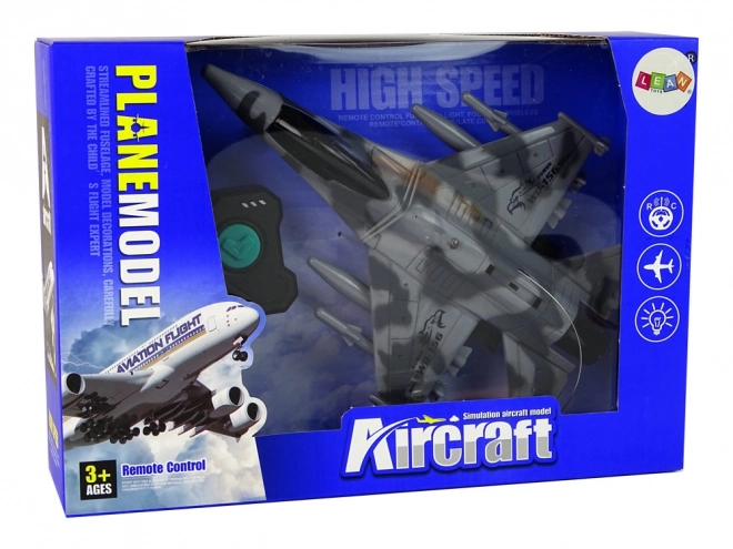 Daljinsko voden reaktivni pilot Grey