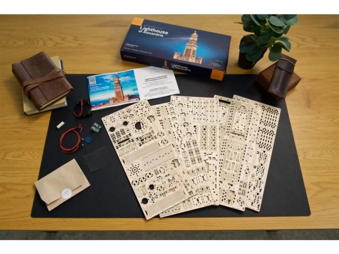 Ugears 3D leseno mehansko sestavljanko Aleksandrijski svetilnik