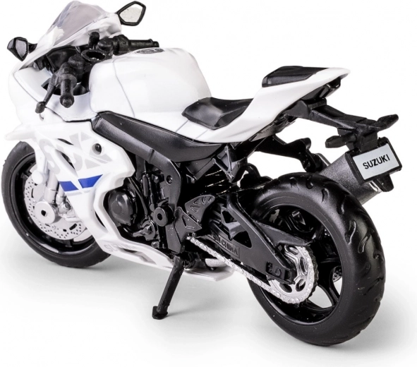 Vrtljiva krmila za realistično zavijanje