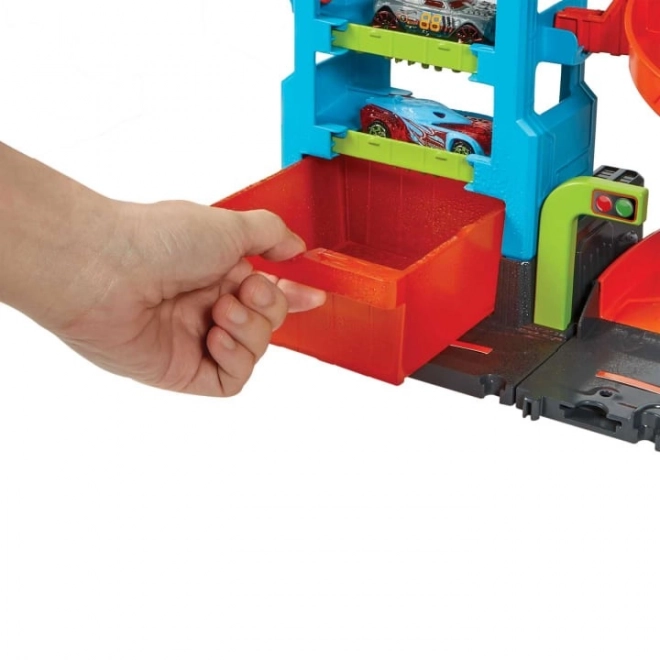Hot Wheels City Mega Pralnica za Avtomobile