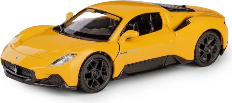 Realistične podrobnosti in kovinska izvedba