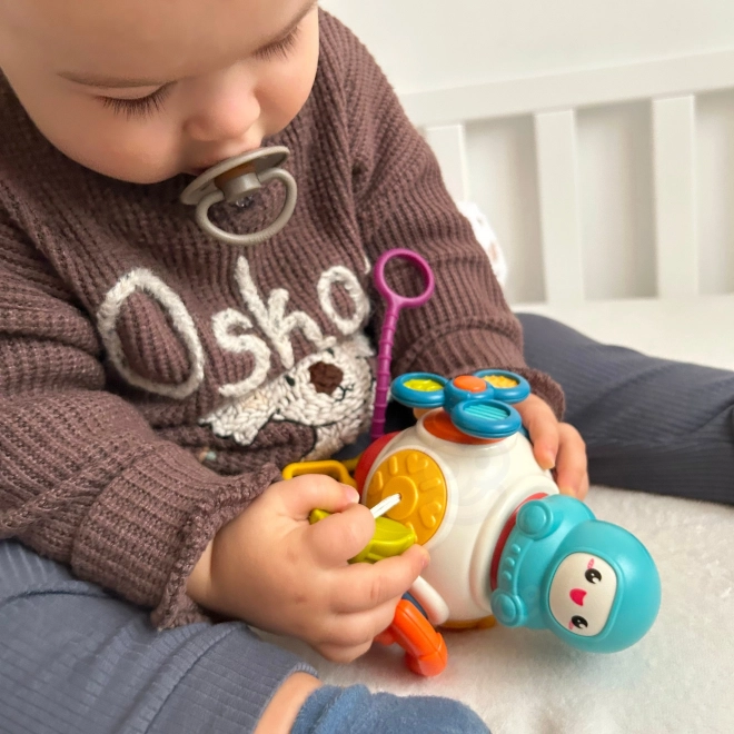 Senzorična kocka Montessori za otroke od 18 mesecev