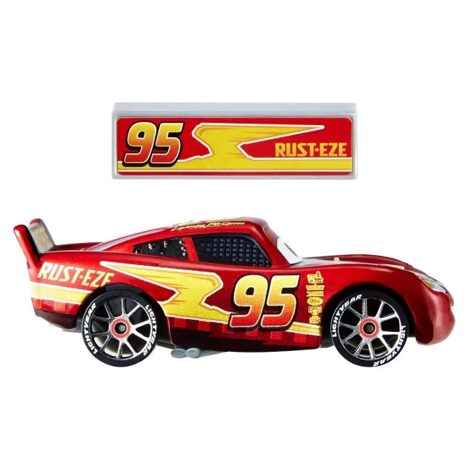 Avtomobili Nascar, Strela McQueen