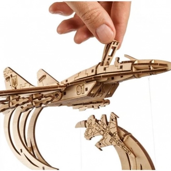 3D sestavljanka Duh Kyjeva od UGEARS
