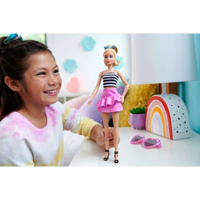 Barbie Fashionistas lutka v črtasti majici