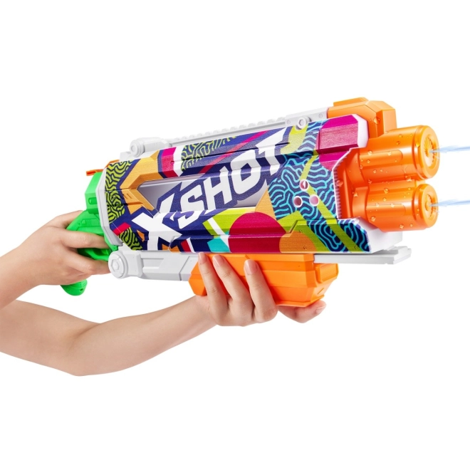 Velik rezervoar 700 ml