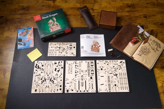 Ugears 3D lesene mehanske uganke Zmaj