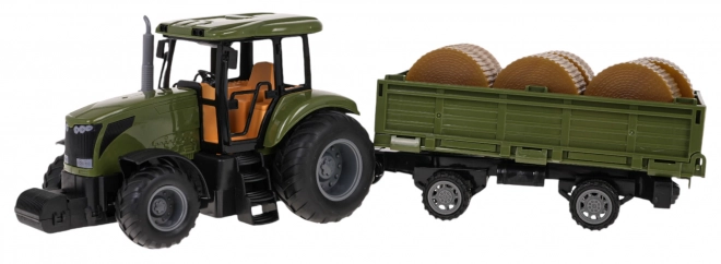 Traktor z zelenim priklopnikom R/C