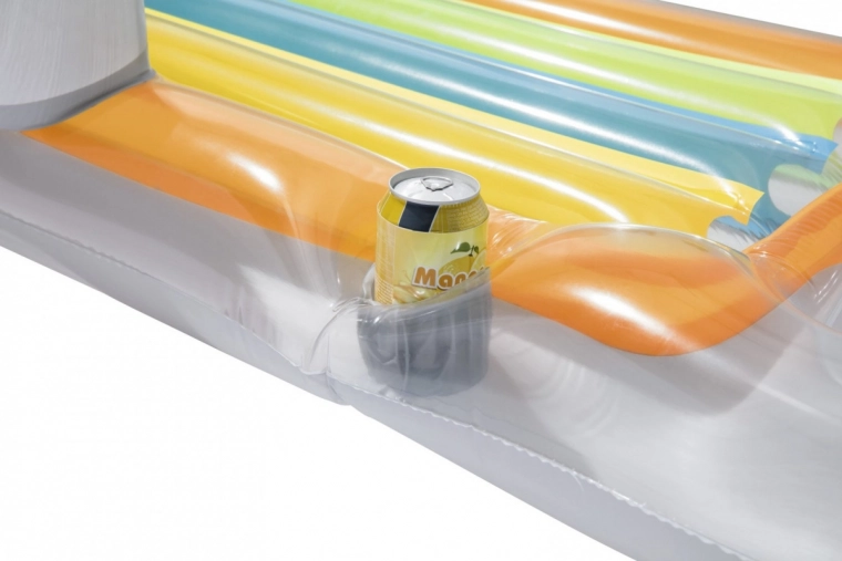 Praktičen držalo za pijačo