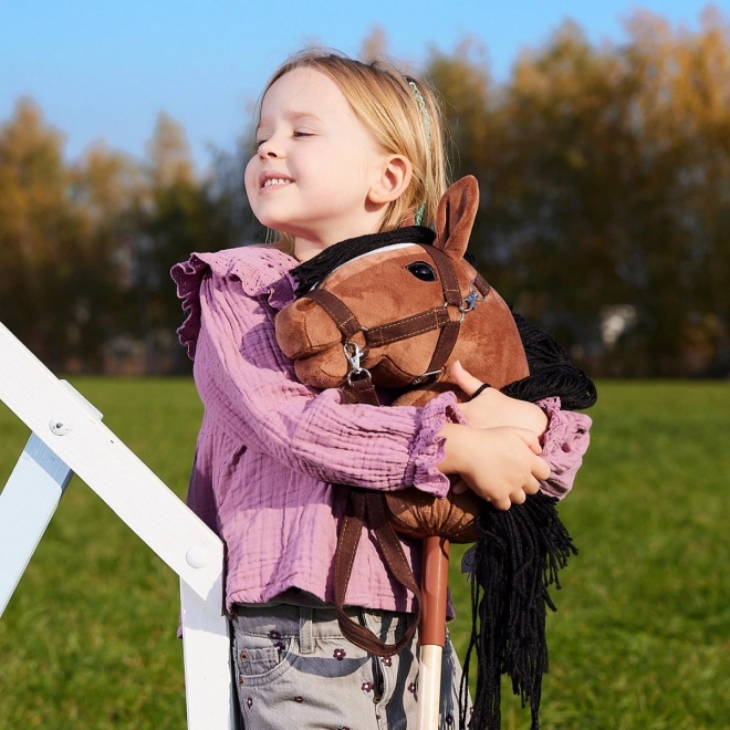 Konjiček na palici Hobby Horse HOPPIHORSE temno rjav