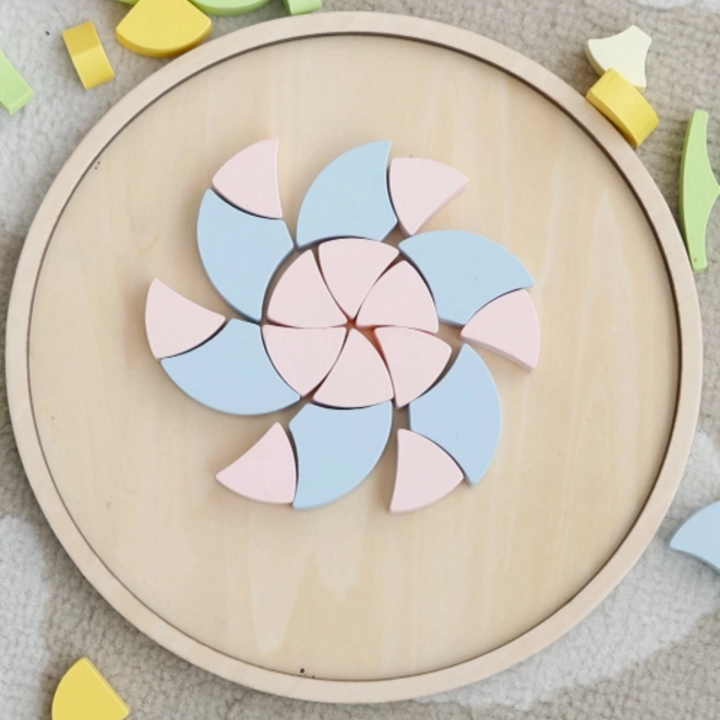 Pastelna mandala Montessori mozaika rože