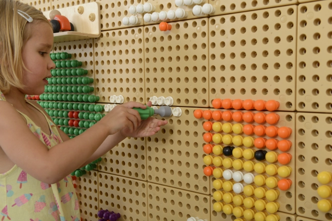 Masterkidz orodje z vrtalnikom in 8 elementi za znanstveno-kreativno ploščo STEM