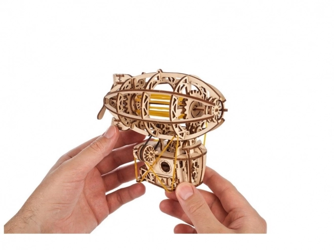 Ugears Lesena 3D mehanska sestavljanka STEAMPUNK ZRAČNA LADJA
