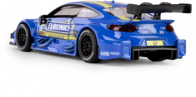 Odpirajoča se vrata in gumijaste pnevmatike