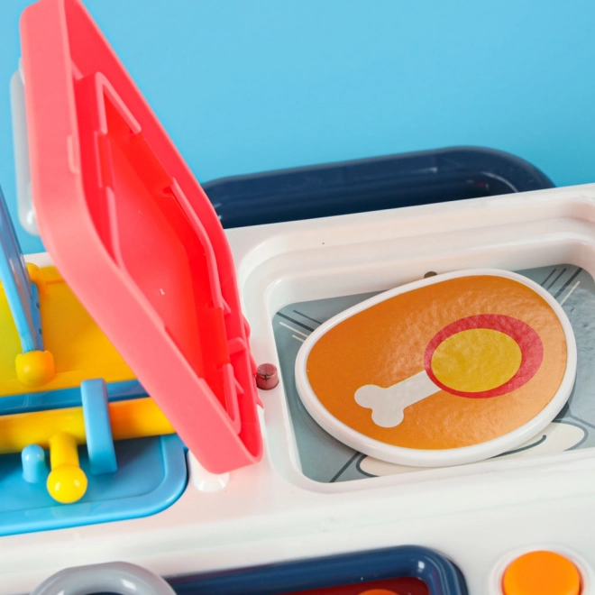Montessori manipulativna tabla s kuhinjskimi elementi in učnimi urami