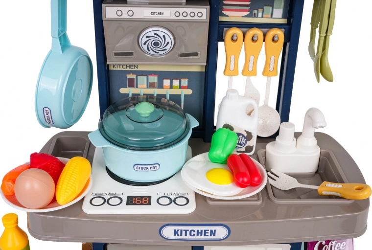 Realistično kuhanje z lučmi in zvoki