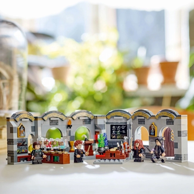 LEGO Harry Potter 76431 Bradavičarska šola: Ura napojev