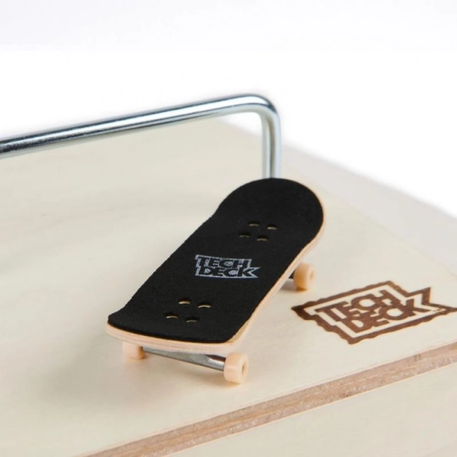 Tech Deck - lesena rampa