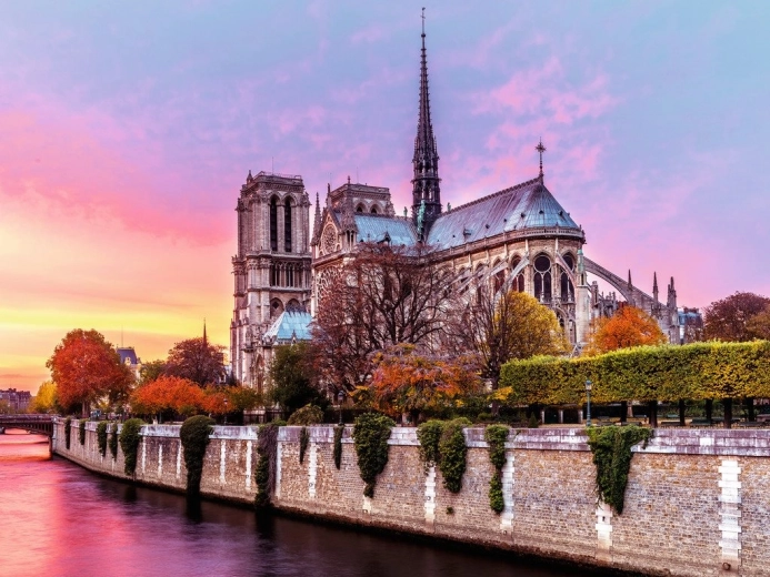 RAVENSBURGER sestavljanka Notre Dame 1500 kosov