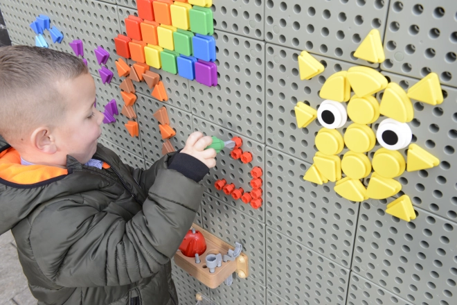 Masterkidz orodje z vrtalnikom in 8 elementi za znanstveno-kreativno ploščo STEM