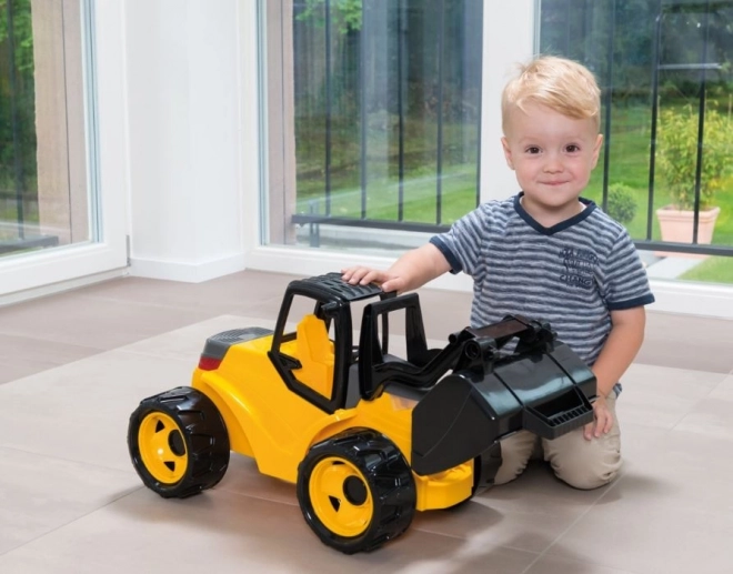 Velik rumeno-črni nakladalec Giga Trucks