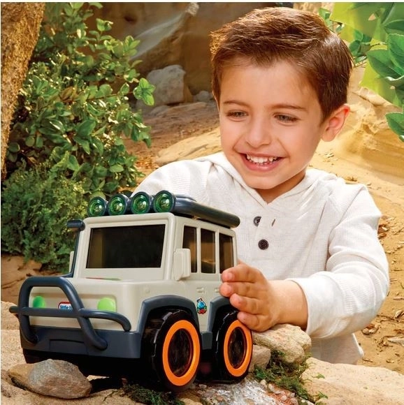 Pustolovski Safari SUV