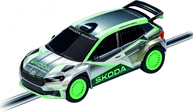 Avto za avtomobilsko stezo Carrera GO!!! Škoda Fabia RS Rally2 1:43