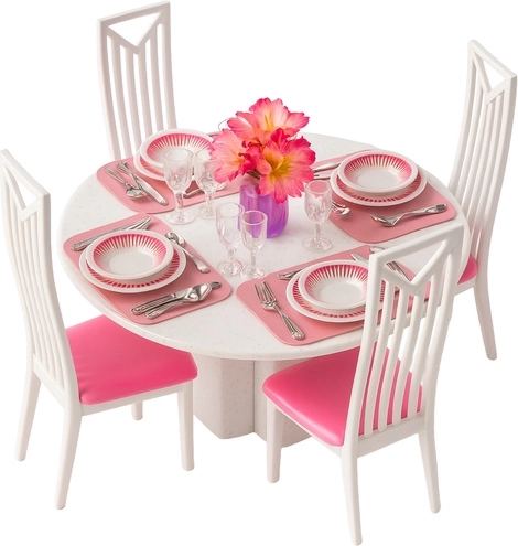 Popolna jedilnica za 4 punčke