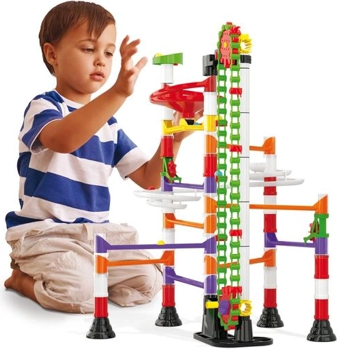 Učenje skozi igro: motorika in logika