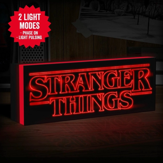 LED luč z logotipom Stranger Things